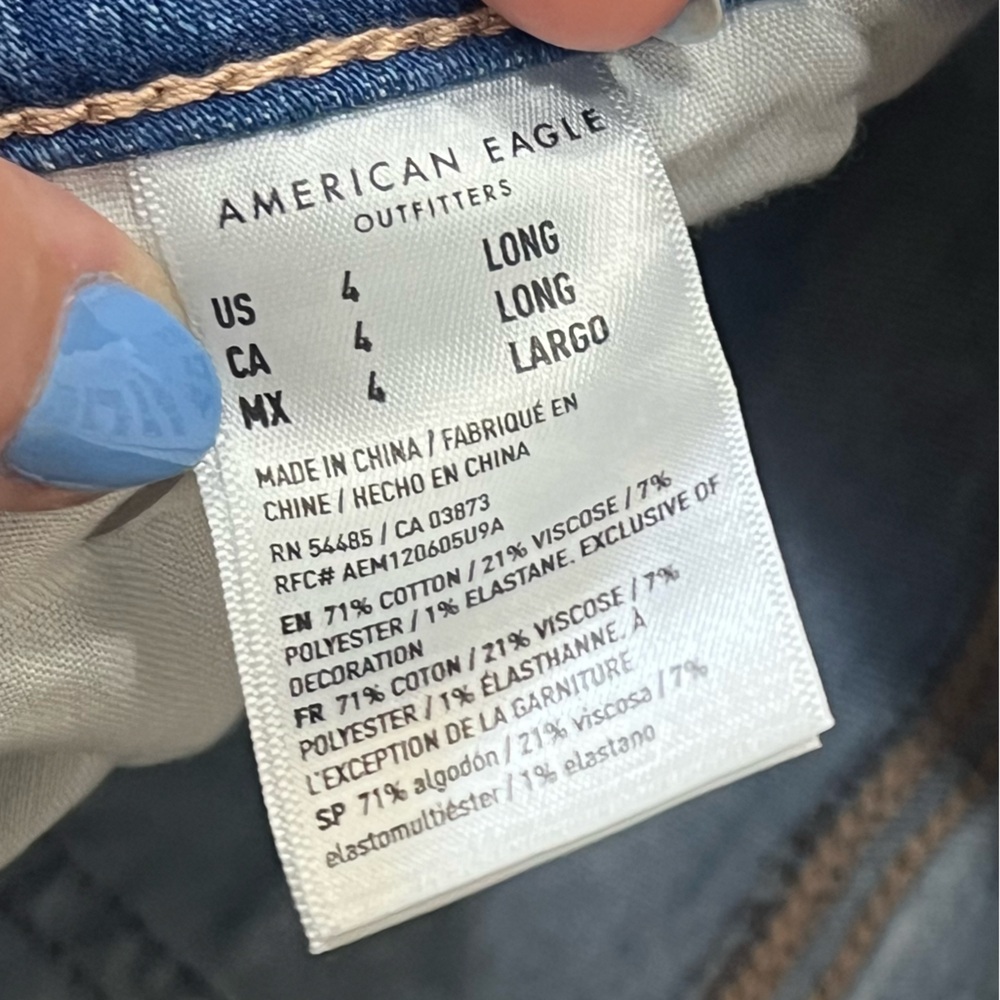 American Eagle Distressed Flare Jeans - Picture 3 of 4